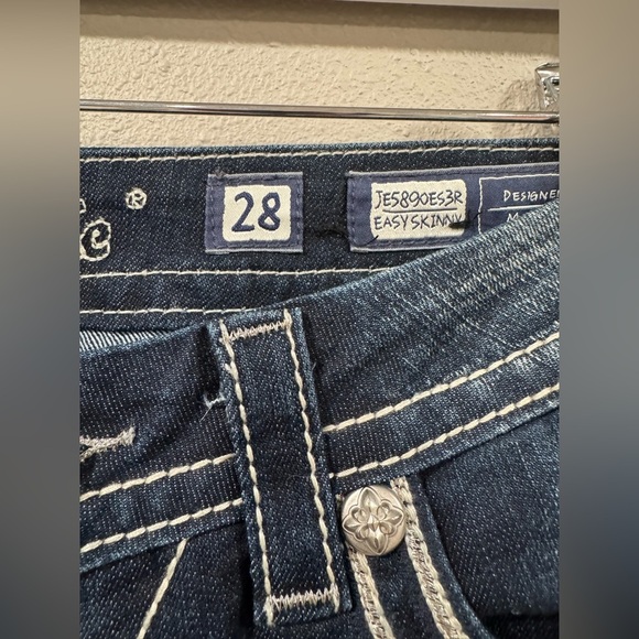 Miss Me Easy Skinny Size 28x31 - Picture 3 of 6